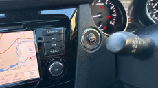 Nissan Qashqai 1.3 DiG-T 160 N-Connecta 5dr Petrol Hatchback